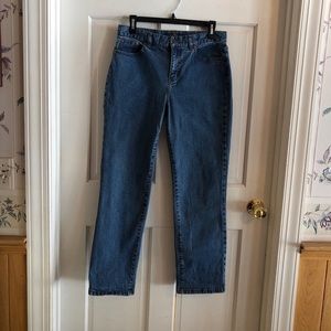 LRL Ralph Lauren classic straight jeans.  Size 4 length approximately 28